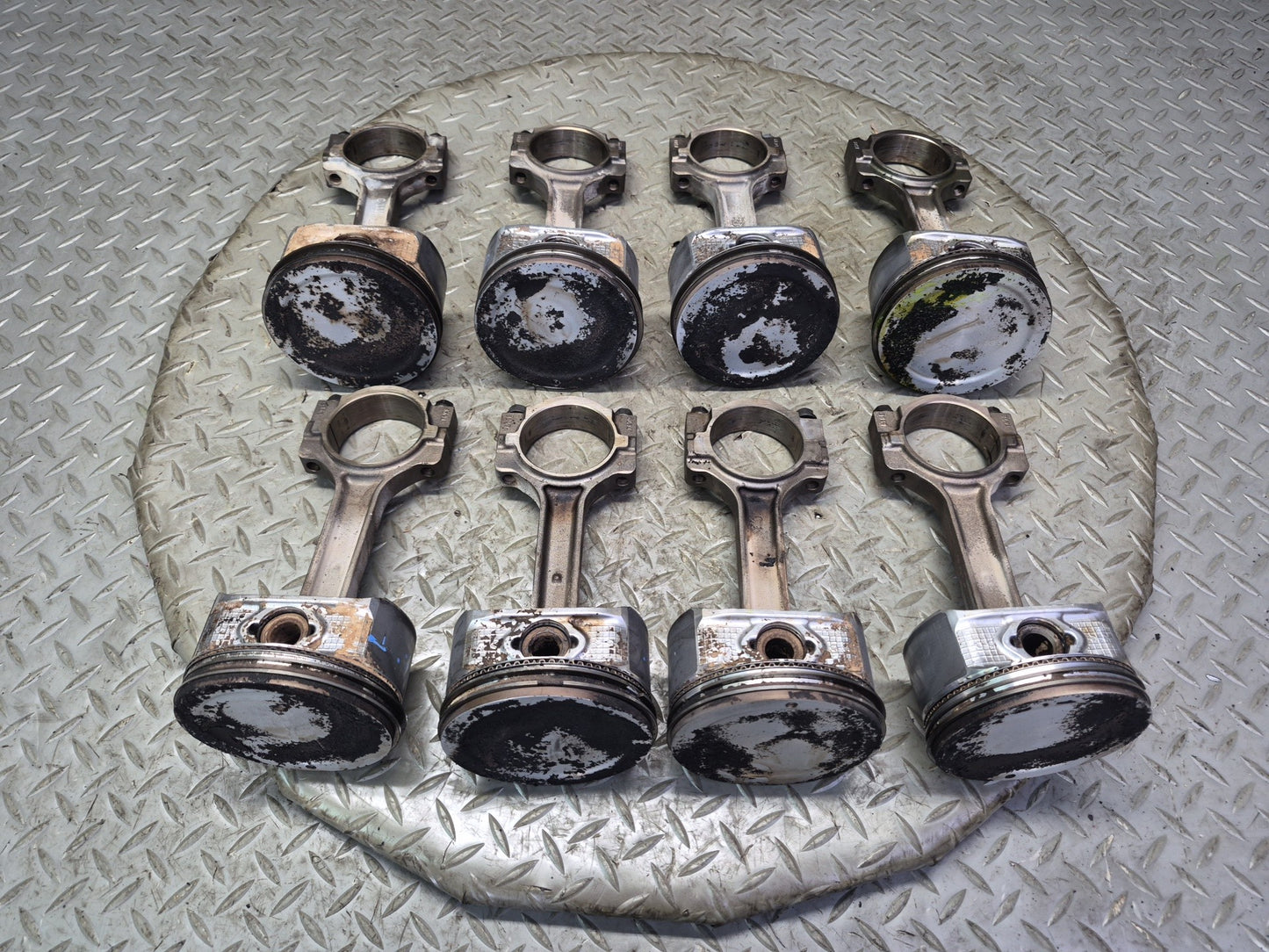 2003-2007 Hummer H2 6.0L LQ4 V8 Engine Piston Connecting Rod Set of 8