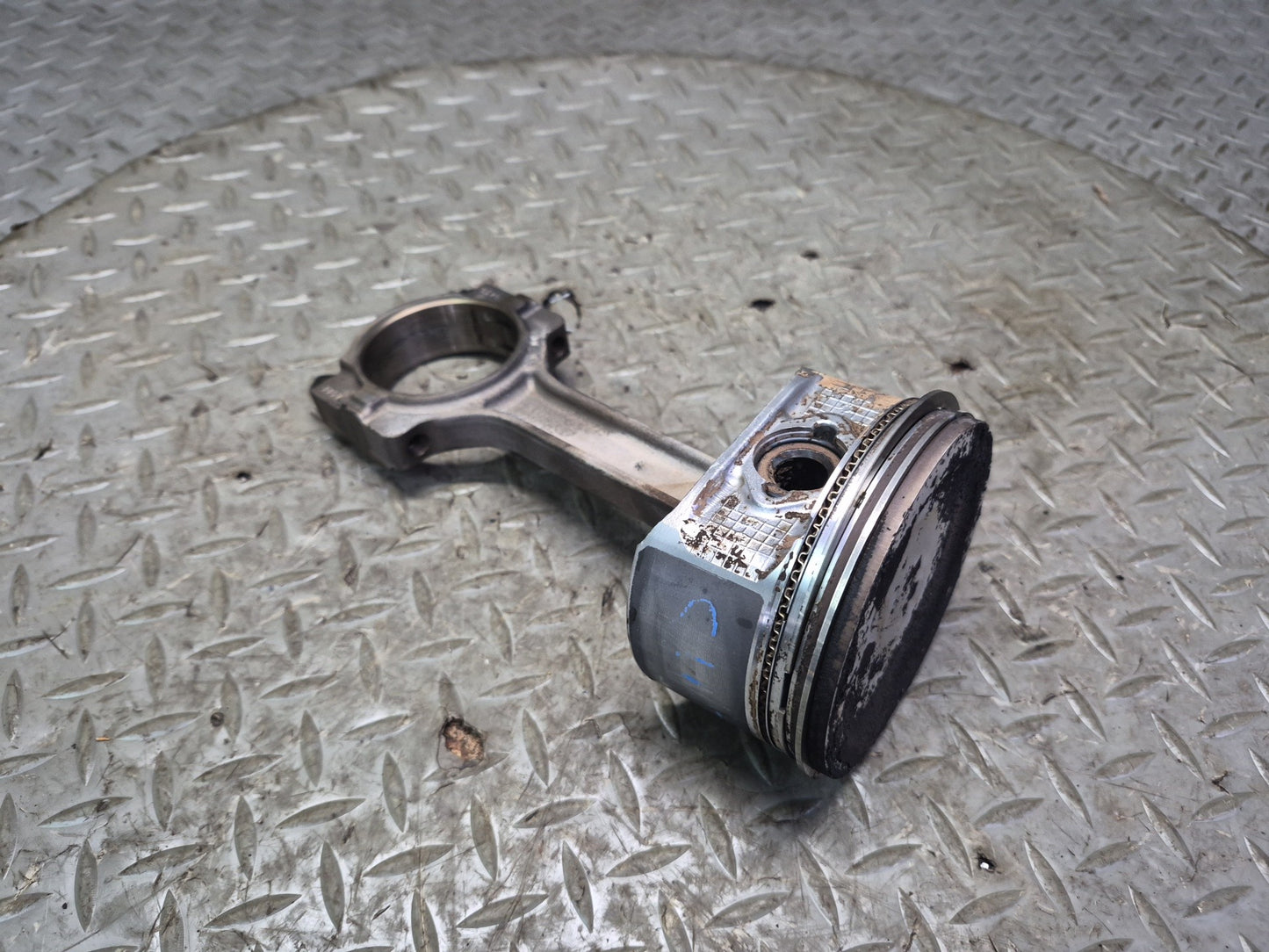 2003-2007 Hummer H2 6.0L LQ4 V8 Engine Piston Connecting Rod Set of 8