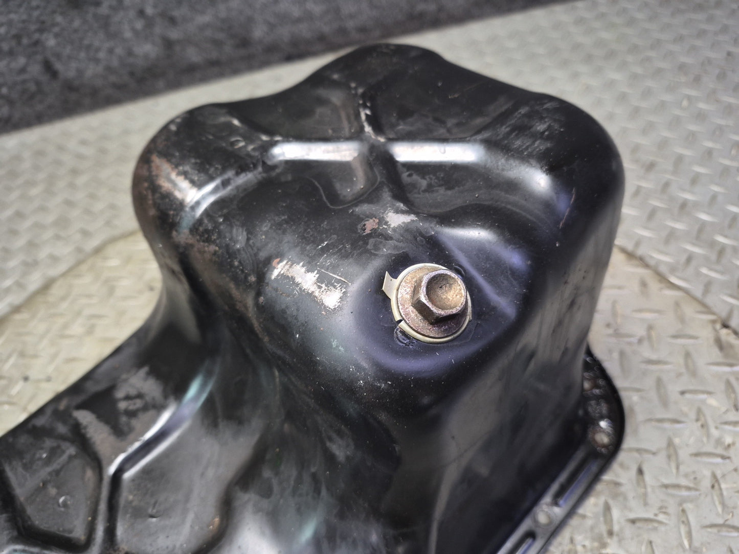 1987 Nissan Z31 300ZX VG30E NON Turbo Engine Motor Lower Oil Pan OEM