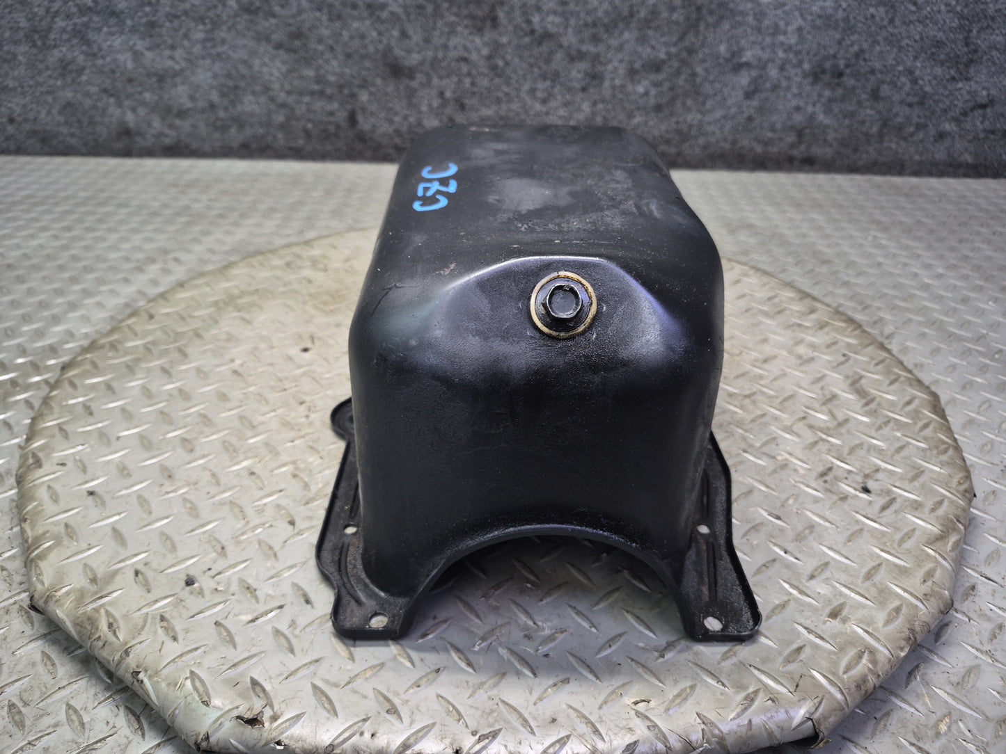 92-93 Chevrolet Corvette C4 V8 5.7L LT1 Engine Lower Oil Pan w Gasket 81K OEM