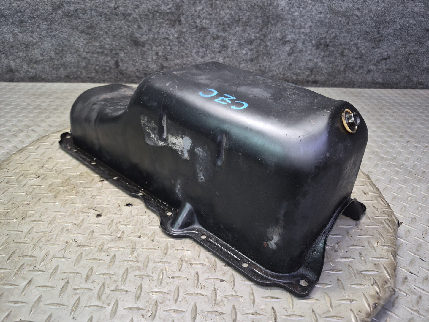 92-93 Chevrolet Corvette C4 V8 5.7L LT1 Engine Lower Oil Pan w Gasket 81K OEM