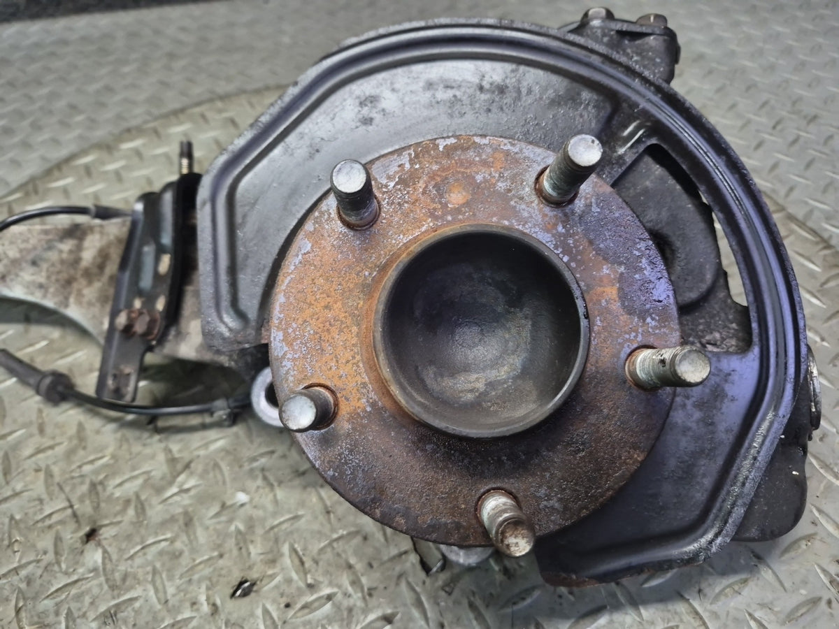 05-09 Nissan 350Z Z33 Front Left Spindle Knuckle Wheel Hub Bearing OEM