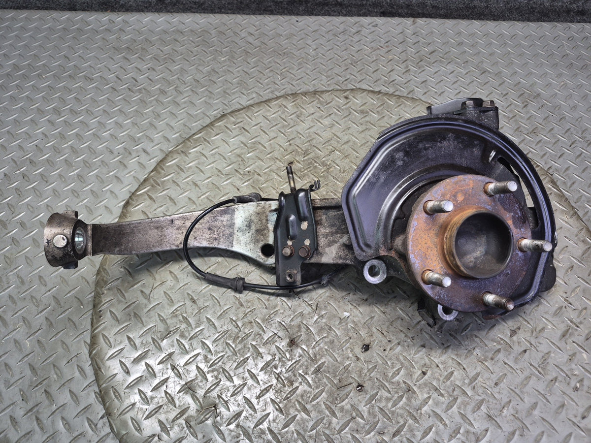 05-09 Nissan 350Z Z33 Front Left Spindle Knuckle Wheel Hub Bearing OEM