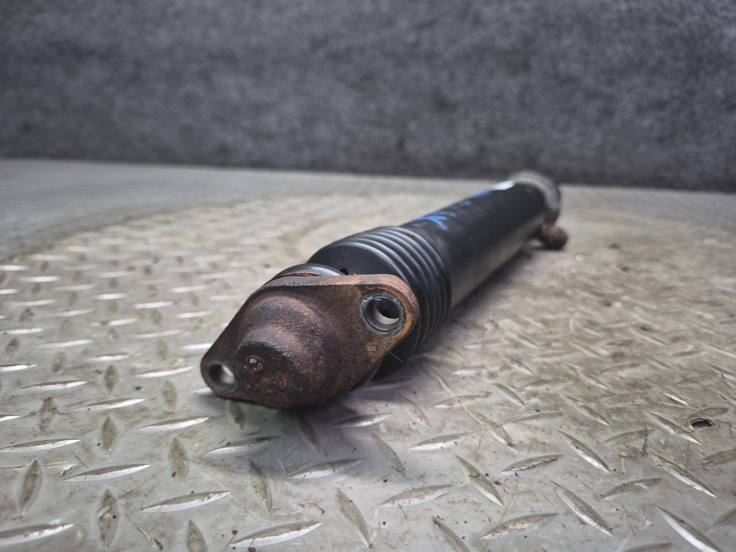 86-91 Mercedes W126 560SEL Rear Right Hydraulic Strut Shock Absorber OEM