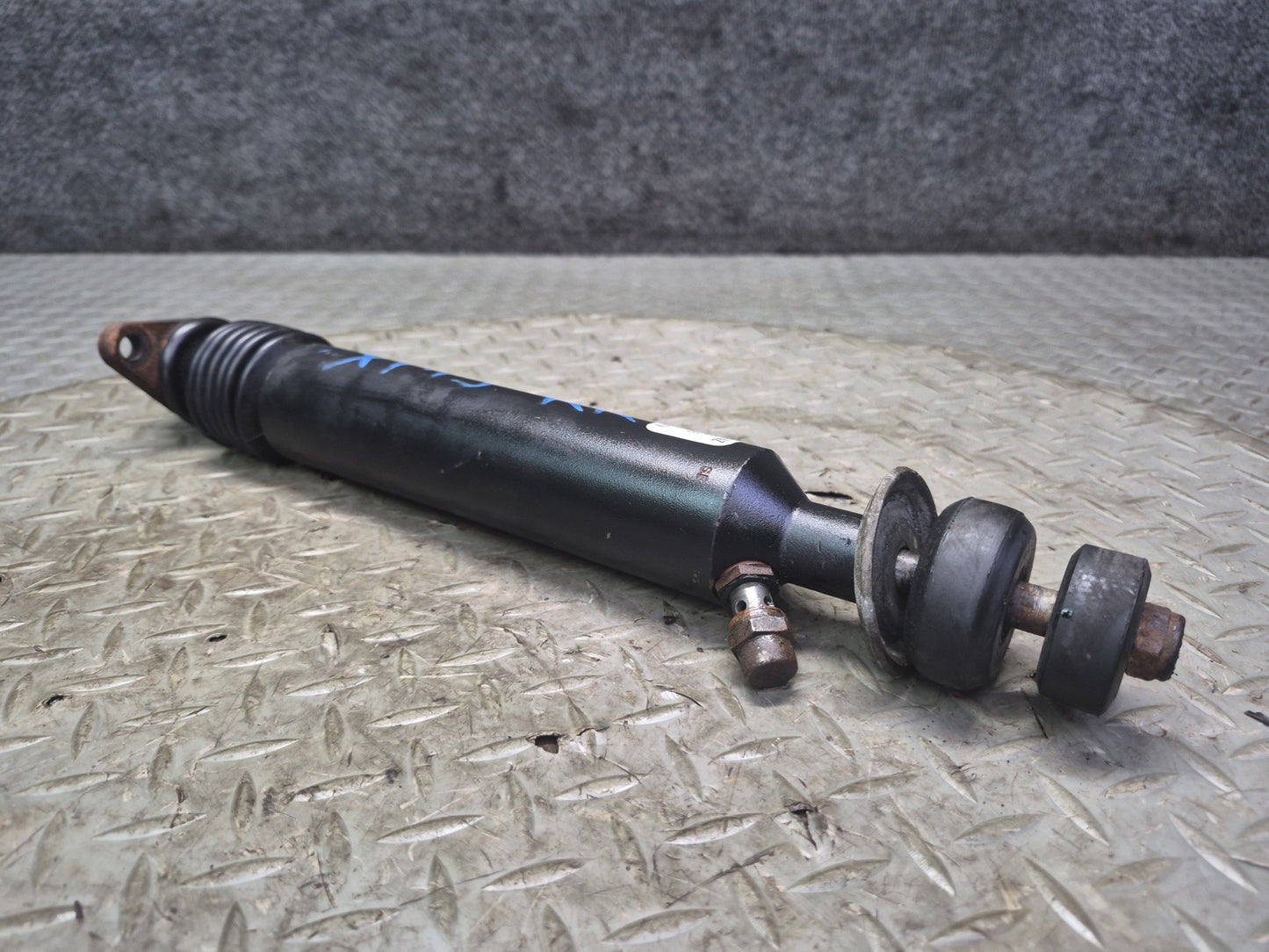 86-91 Mercedes W126 560SEL Rear Right Hydraulic Strut Shock Absorber OEM