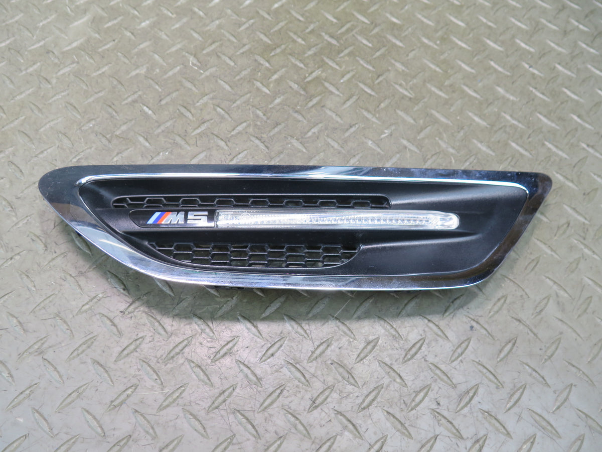 2012-2016 BMW F10 M5 Front Left Fender Turn Signal Light Lamp 7903879