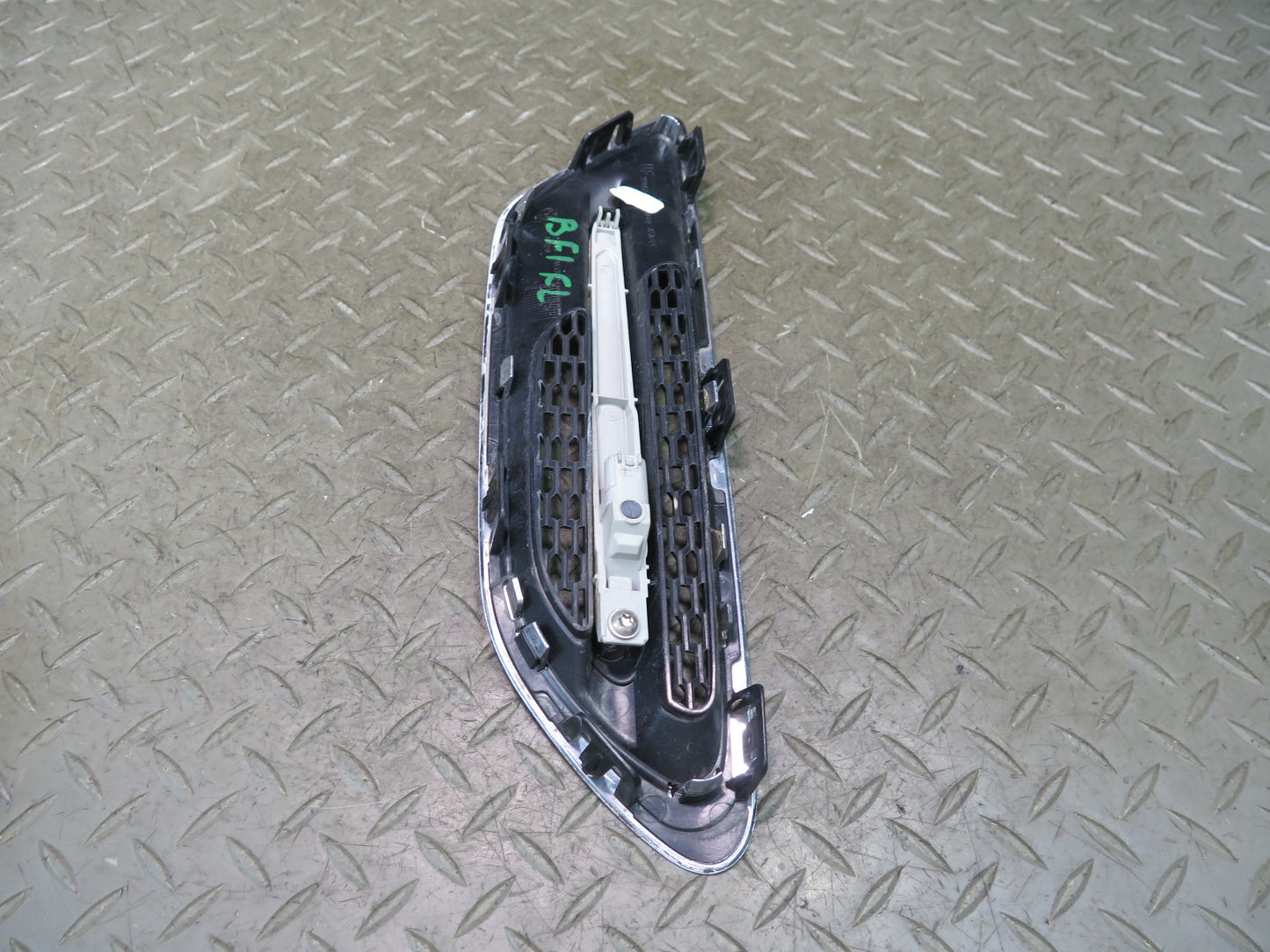 2012-2016 BMW F10 M5 Front Left Fender Turn Signal Light Lamp 7903879