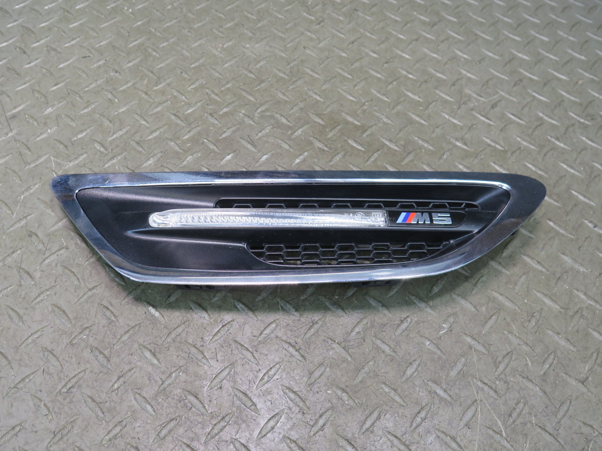 2012-2016 BMW F10 M5 Front Right Fender Turn Signal Light Lamp 7903880