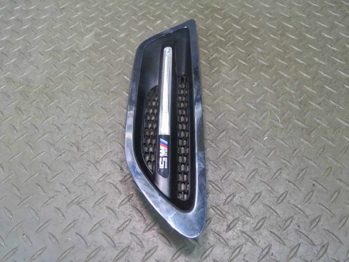 2012-2016 BMW F10 M5 Front Right Fender Turn Signal Light Lamp 7903880