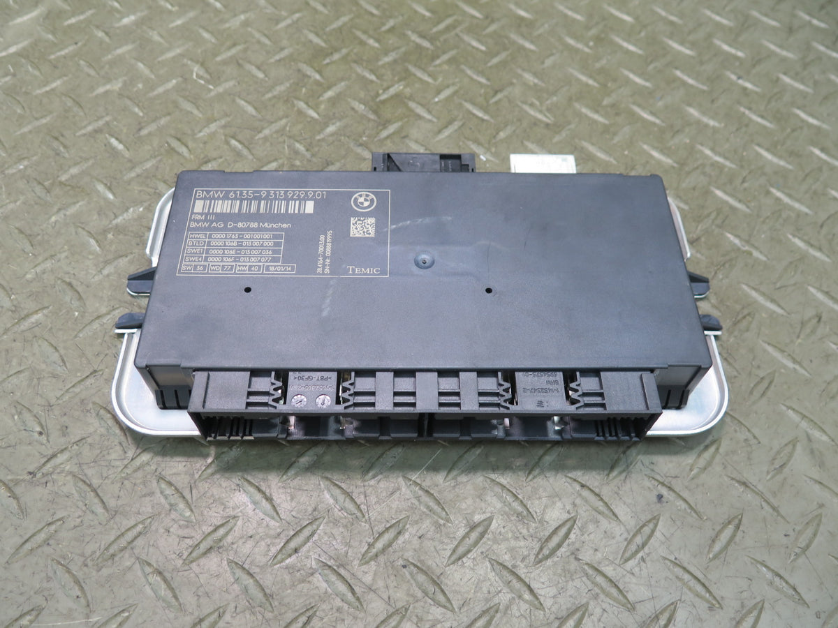 2011-2016 BMW F10 M5 FRM III Footwell Light Control Module 9313929