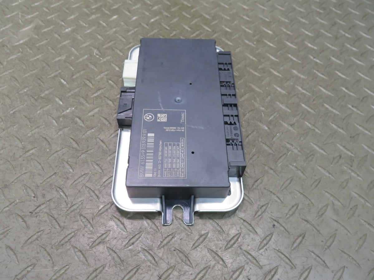2011-2016 BMW F10 M5 FRM III Footwell Light Control Module 9313929