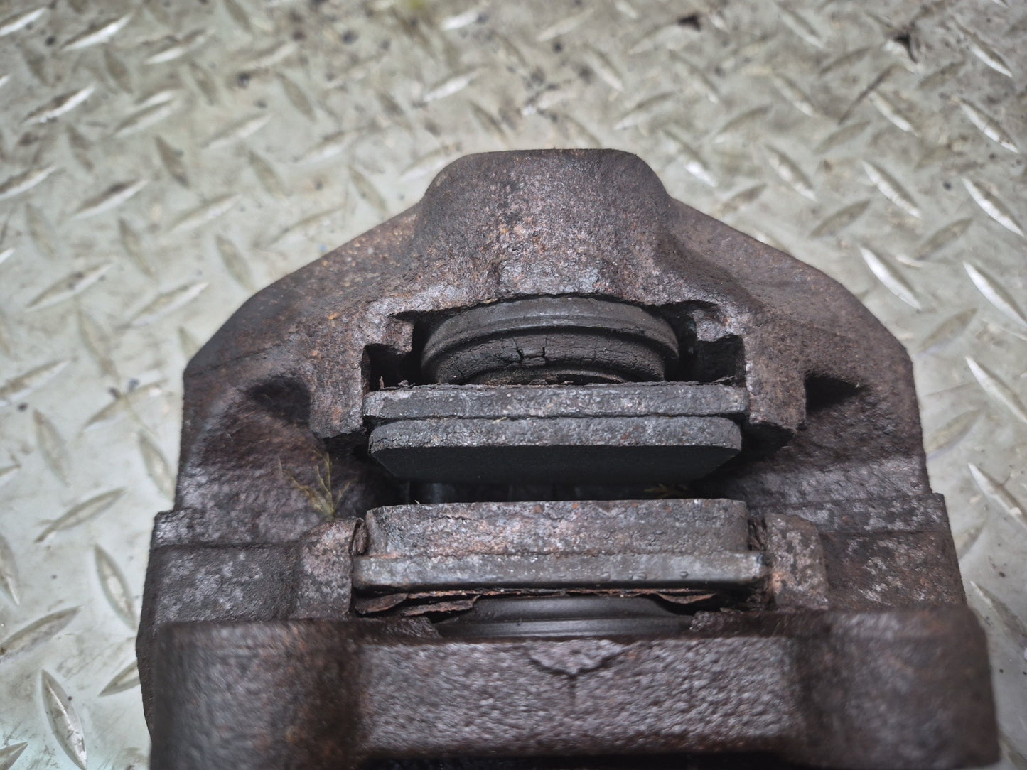 86-91 Mercedes W126 560SEL Set of 2 Rear Left & Right Brake Caliper 107K OEM