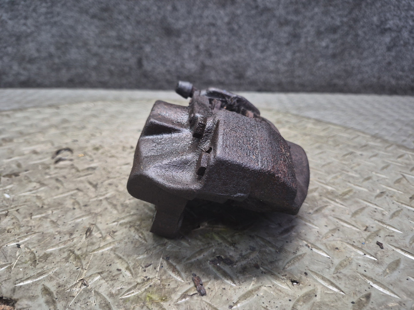 86-91 Mercedes W126 560SEL Set of 2 Rear Left & Right Brake Caliper 107K OEM