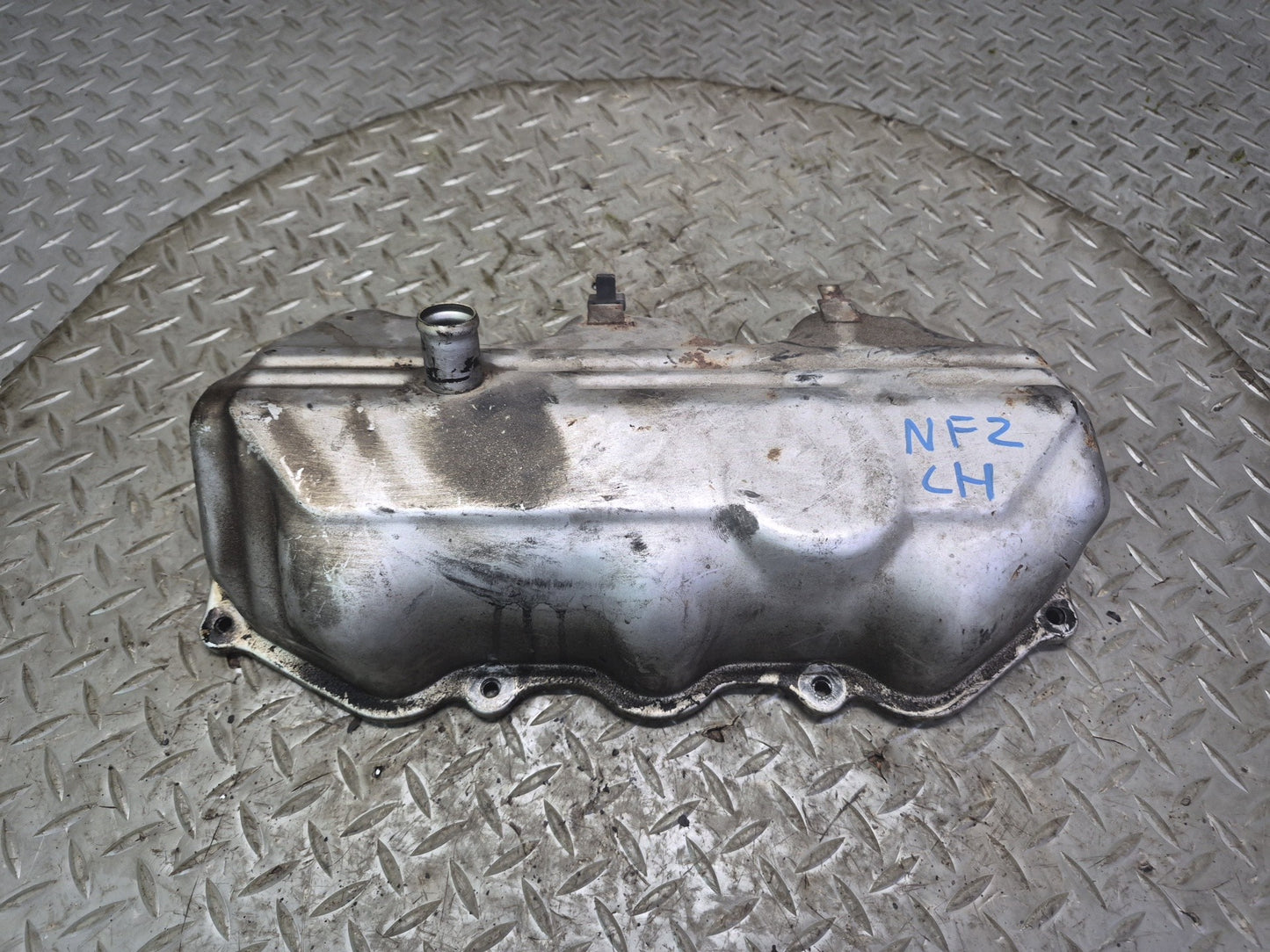 84-86 Nissan Z31 300ZX NA Engine Left Cylinder Head Valve Cover OEM