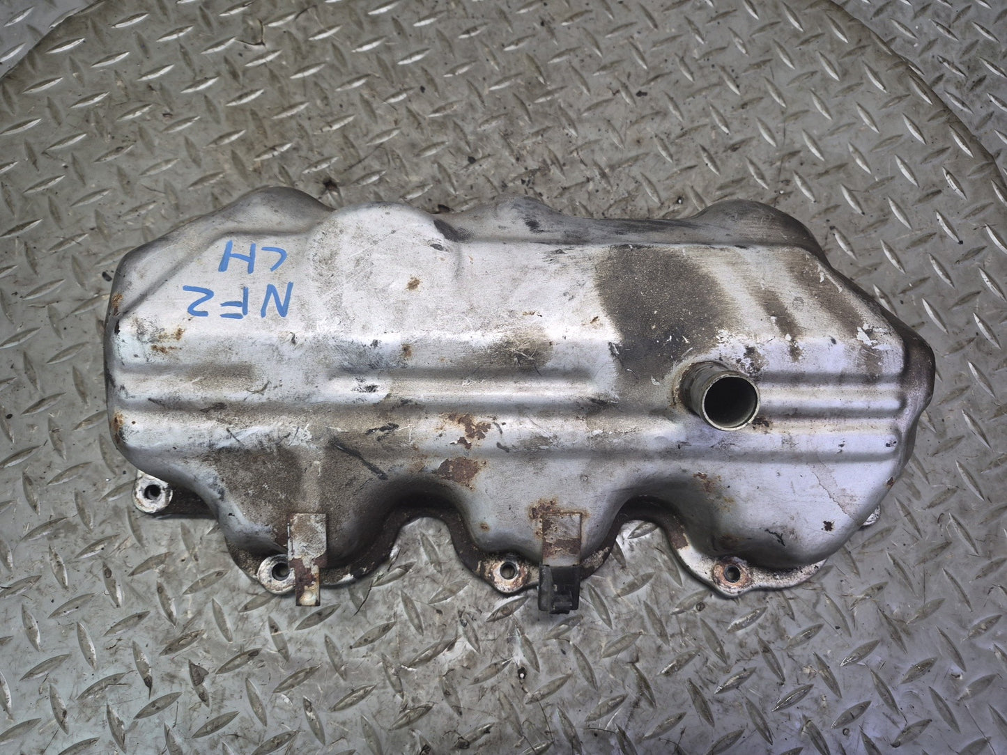 84-86 Nissan Z31 300ZX NA Engine Left Cylinder Head Valve Cover OEM