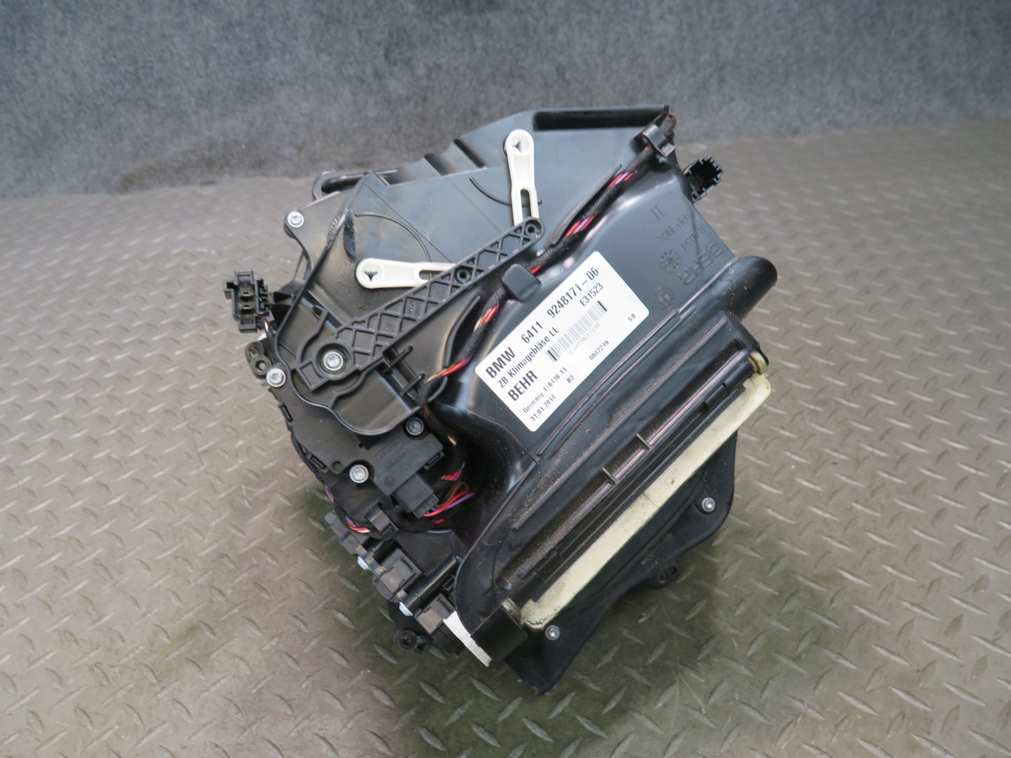 2012-2016 BMW F10 M5 A/C Heater Blower Motor Fan 9248171