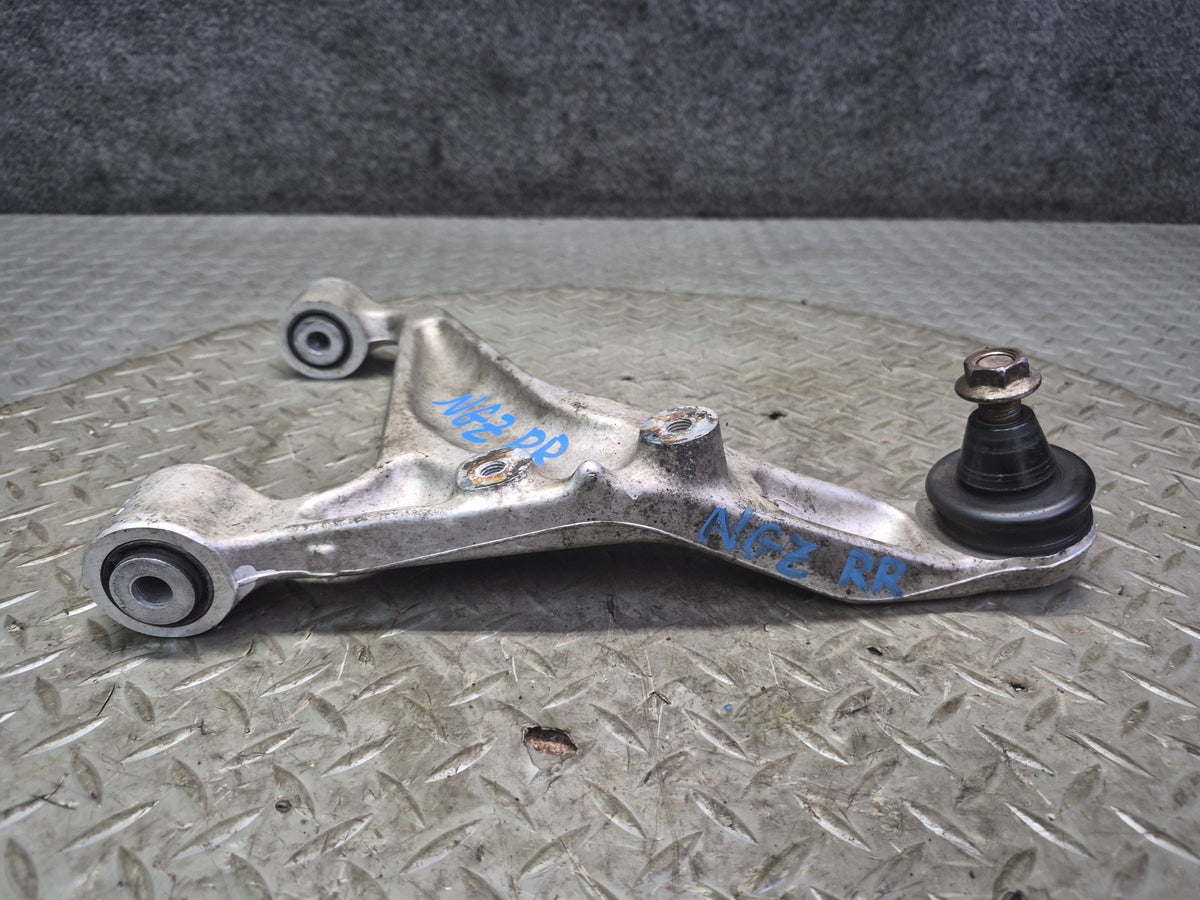 04-06 Nissan 350Z Z33 Convertible Rear Right Suspension Upper Control Arm OEM
