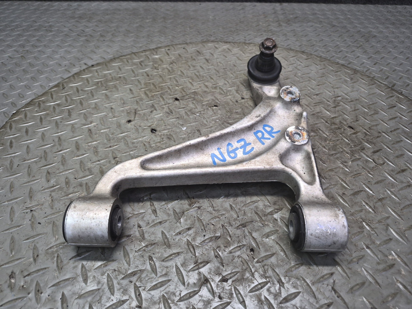 04-06 Nissan 350Z Z33 Convertible Rear Right Suspension Upper Control Arm OEM