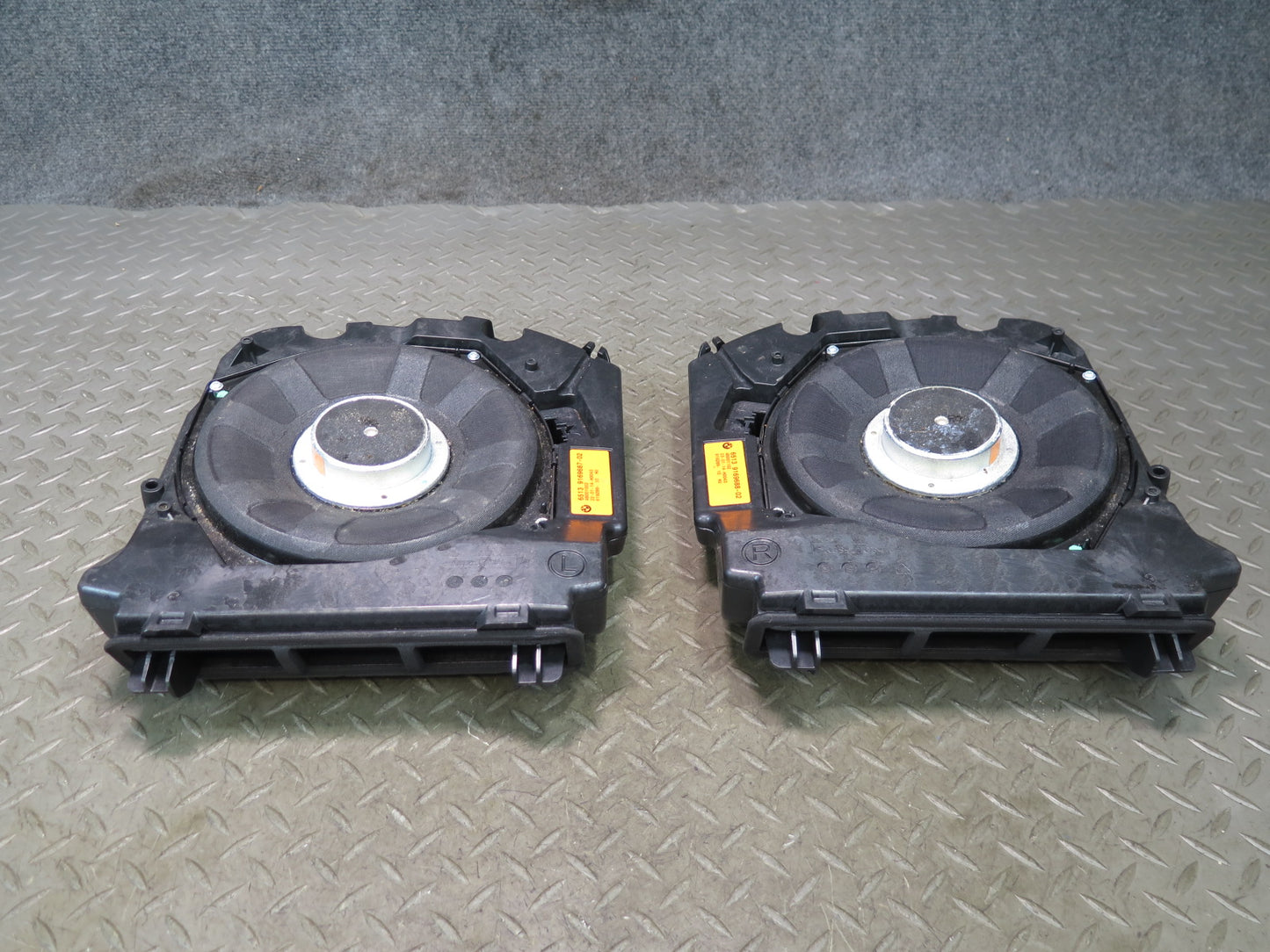 2011-2016 BMW F10 F11 M5 TOP Hi-fi Audio Subwoofer Speaker Set of 2
