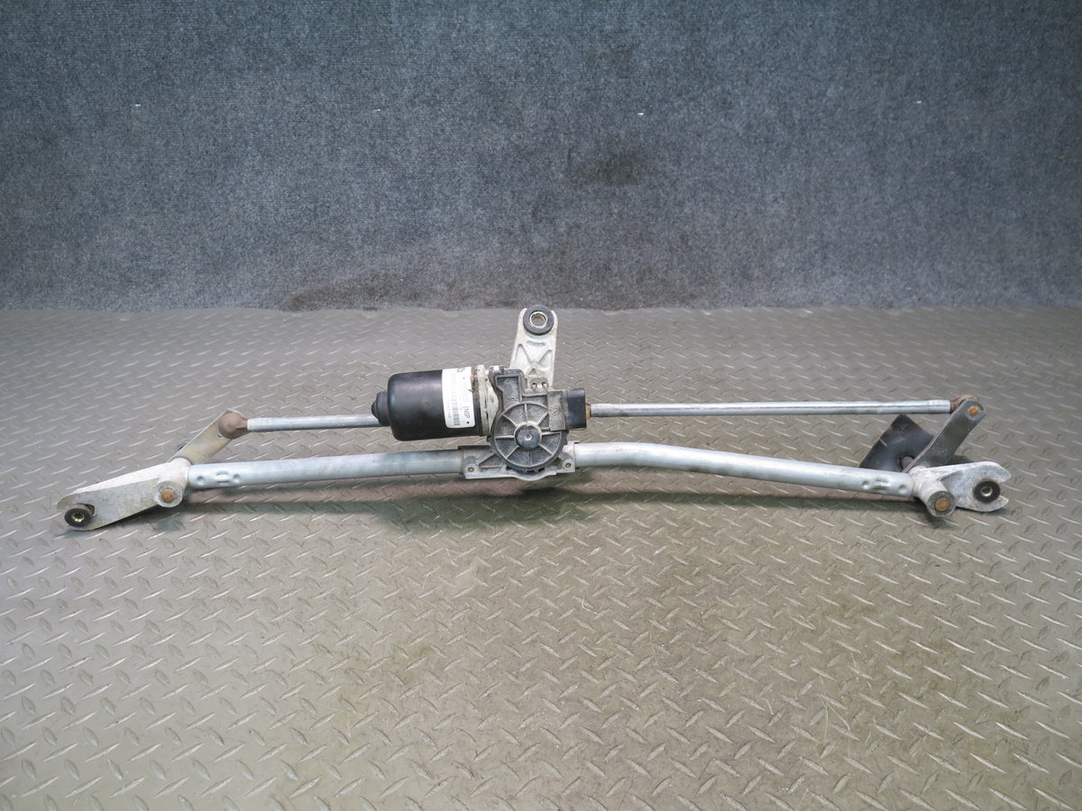 02-08 Dodge RAM 1500 DR Windshield Wiper Transmission  Linkkage w Motor
