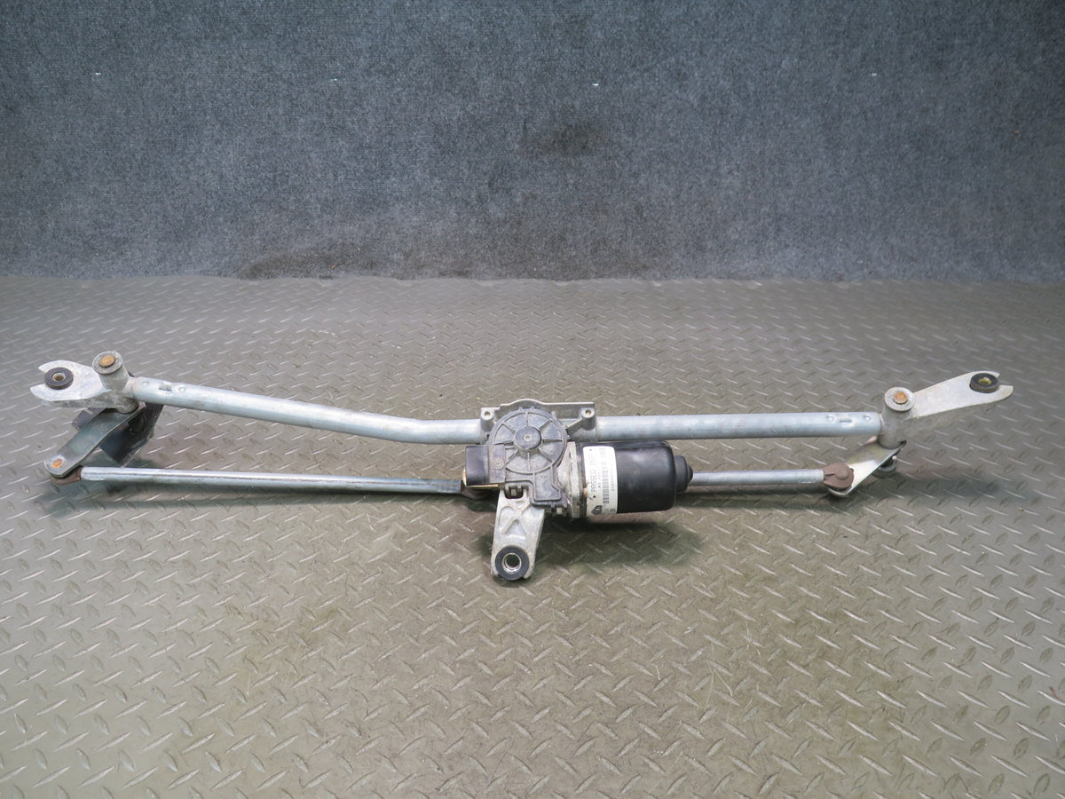 02-08 Dodge RAM 1500 DR Windshield Wiper Transmission  Linkkage w Motor