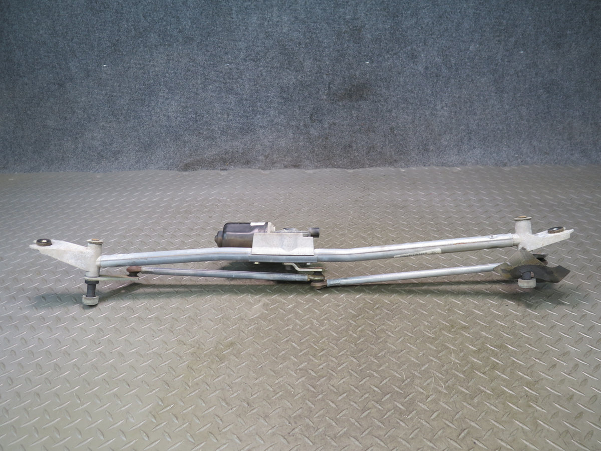 02-08 Dodge RAM 1500 DR Windshield Wiper Transmission  Linkkage w Motor