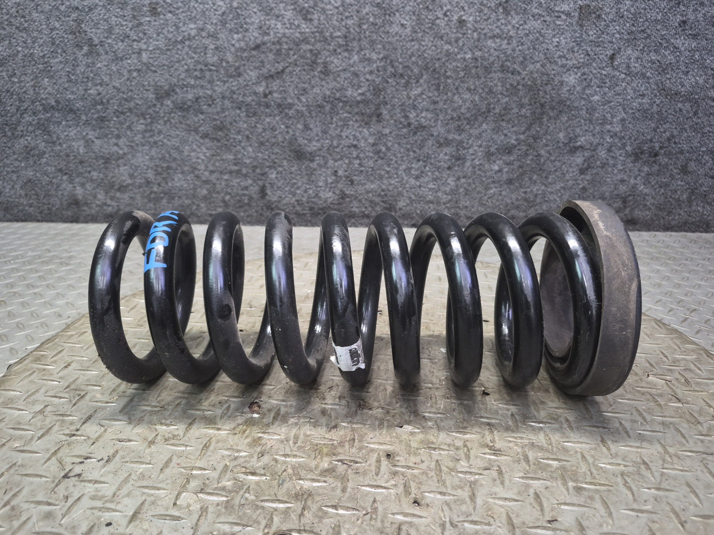 2005 Dodge RAM 1500 DR 2WD Front Left & Right Coil Spring Set of 2