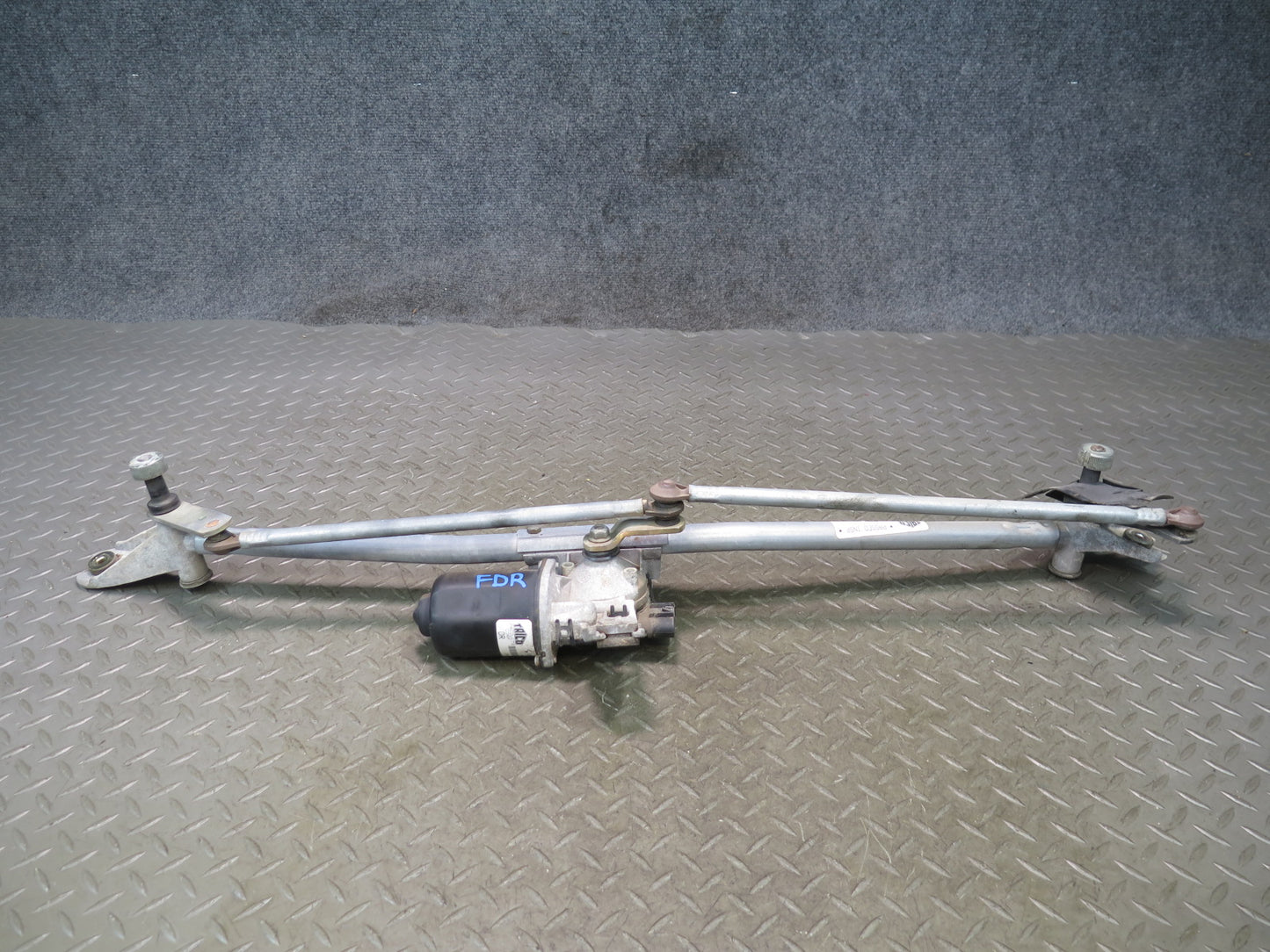 02-08 Dodge RAM 1500 DR Windshield Wiper Transmission  Linkkage w Motor