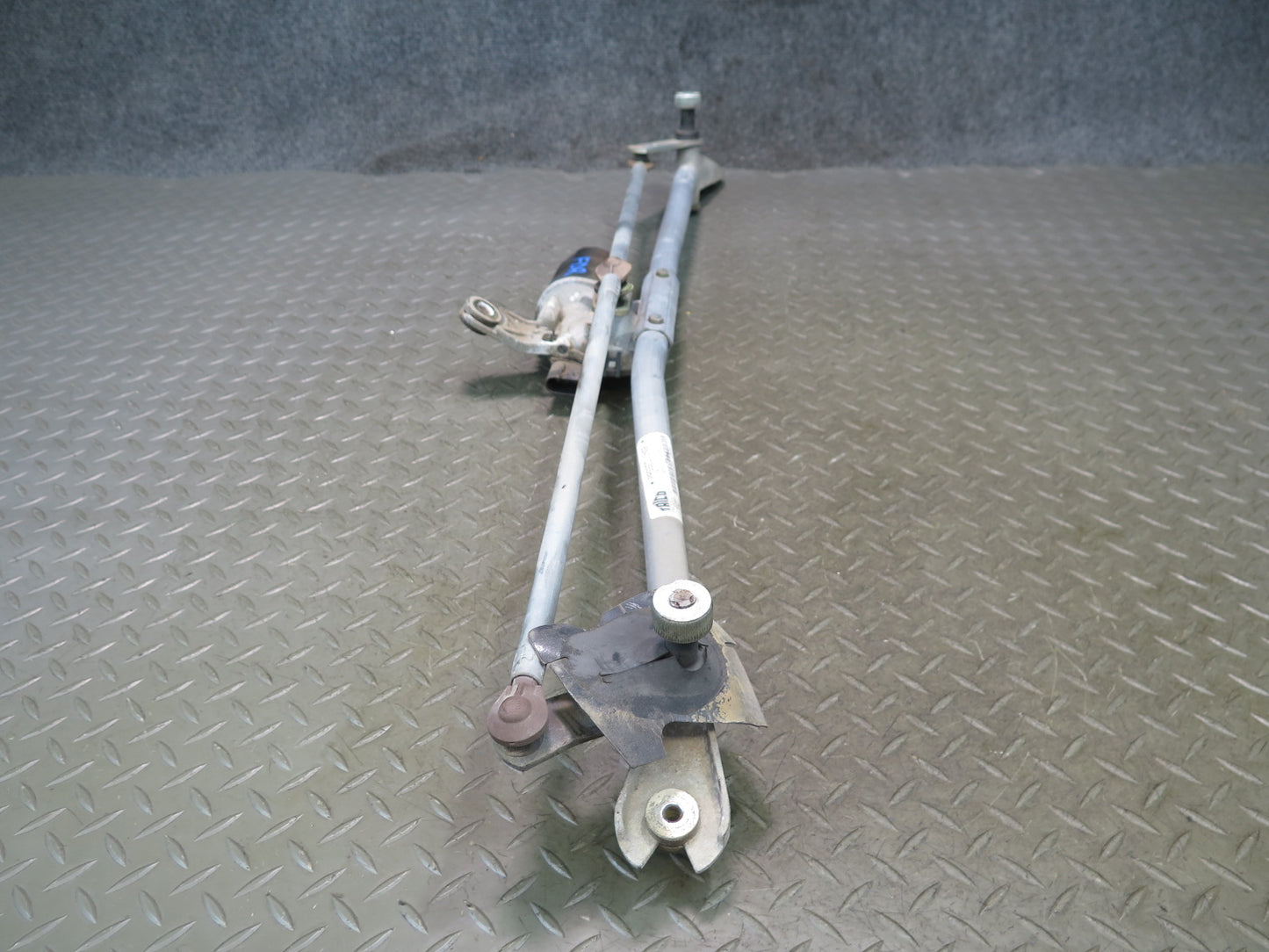 02-08 Dodge RAM 1500 DR Windshield Wiper Transmission  Linkkage w Motor