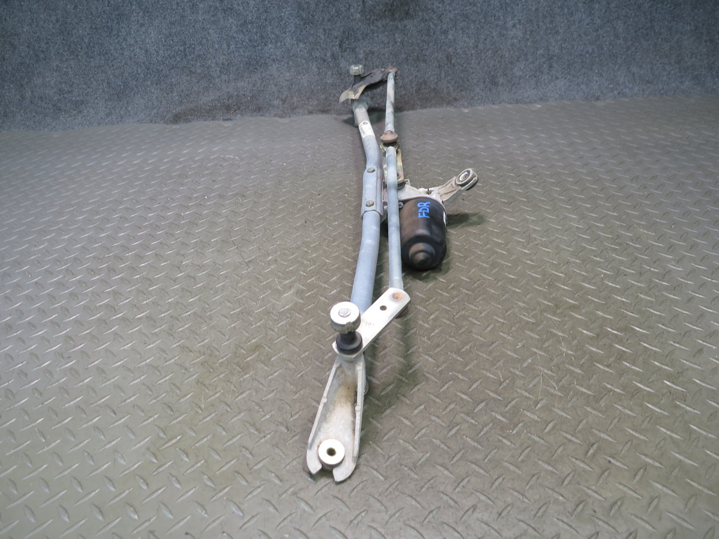 02-08 Dodge RAM 1500 DR Windshield Wiper Transmission  Linkkage w Motor