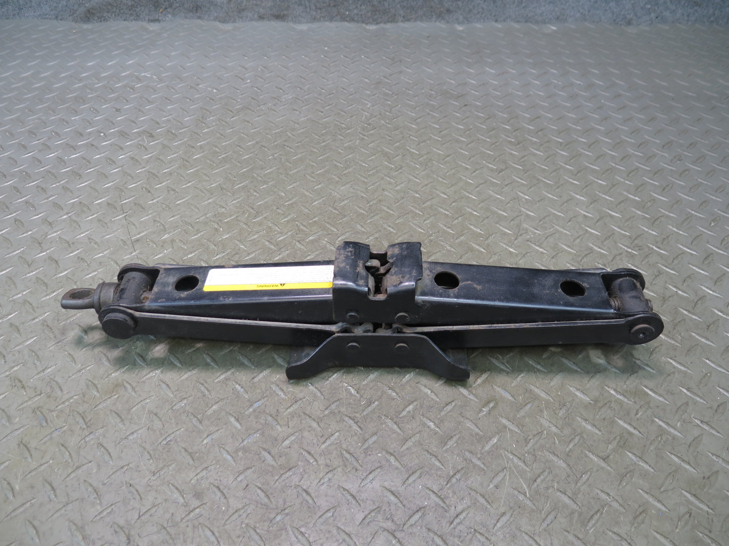 02-08 Dodge RAM 1500 DR Emergency Spare Tire Lift Jack Tool