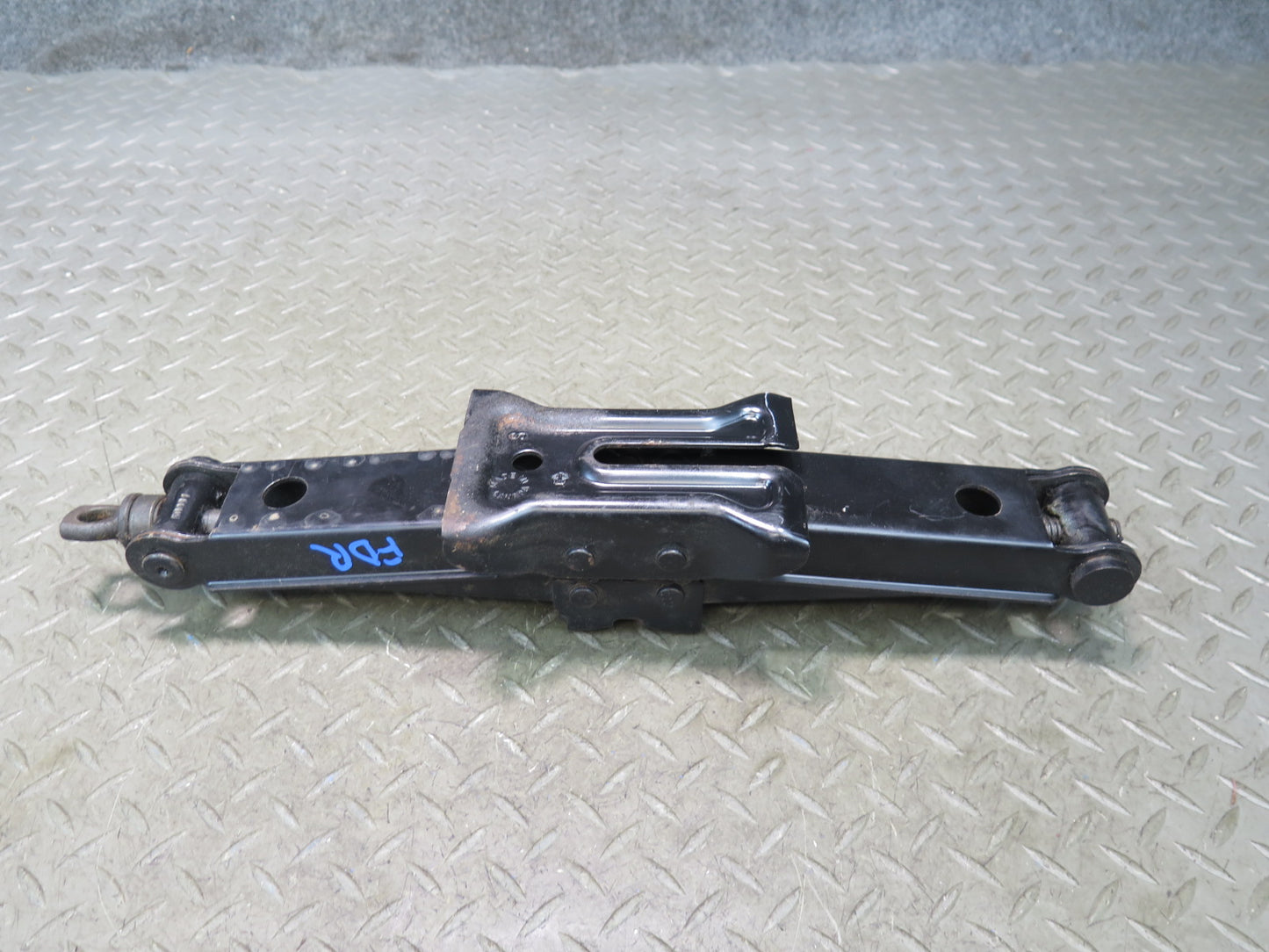 02-08 Dodge RAM 1500 DR Emergency Spare Tire Lift Jack Tool