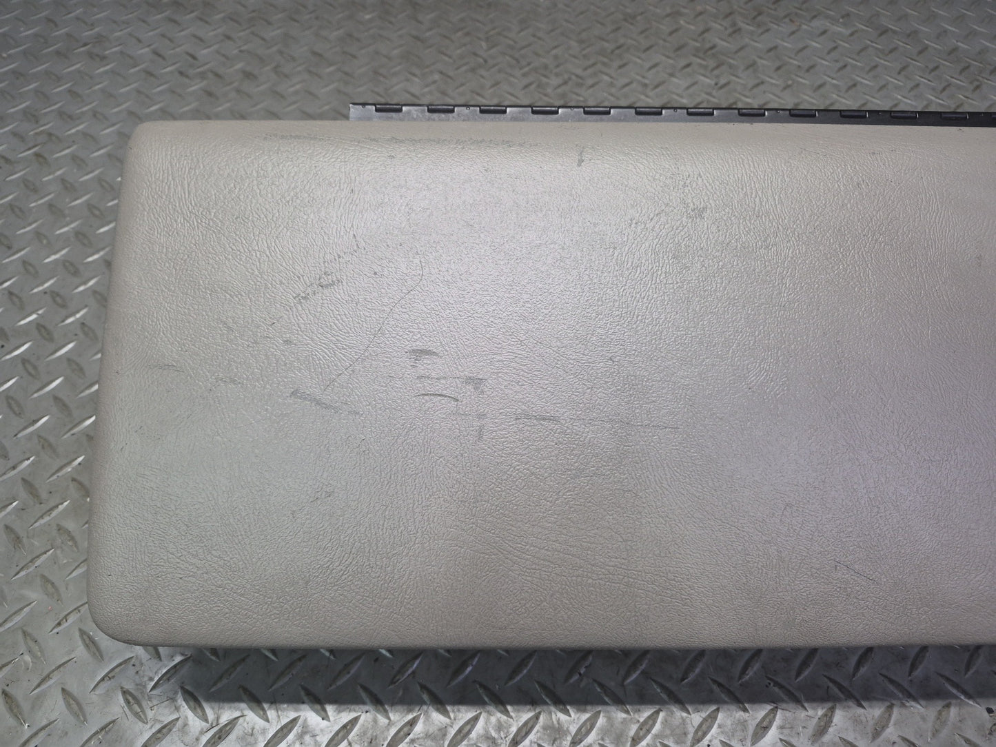 2003-2007 Hummer H2 Dash Glove Box Compartment Storage
