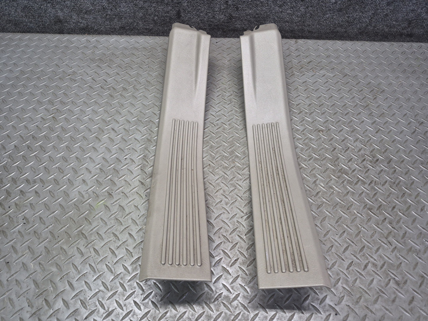 2003-2009 Hummer H2 Rear Left & Right Door Scuff Sill Plate Trim Panel Set of 2
