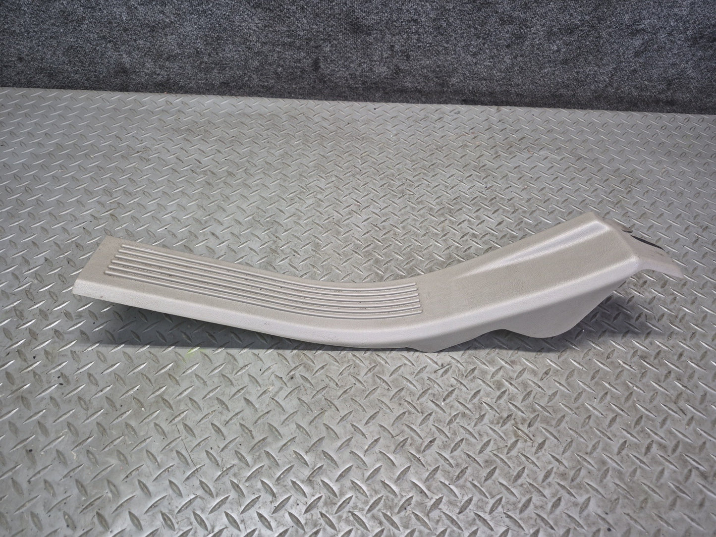 2003-2009 Hummer H2 Rear Left & Right Door Scuff Sill Plate Trim Panel Set of 2