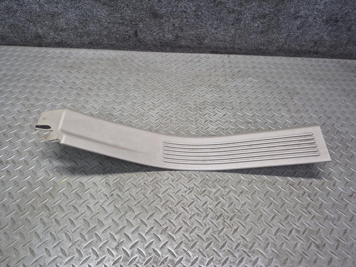 2003-2009 Hummer H2 Rear Left & Right Door Scuff Sill Plate Trim Panel Set of 2