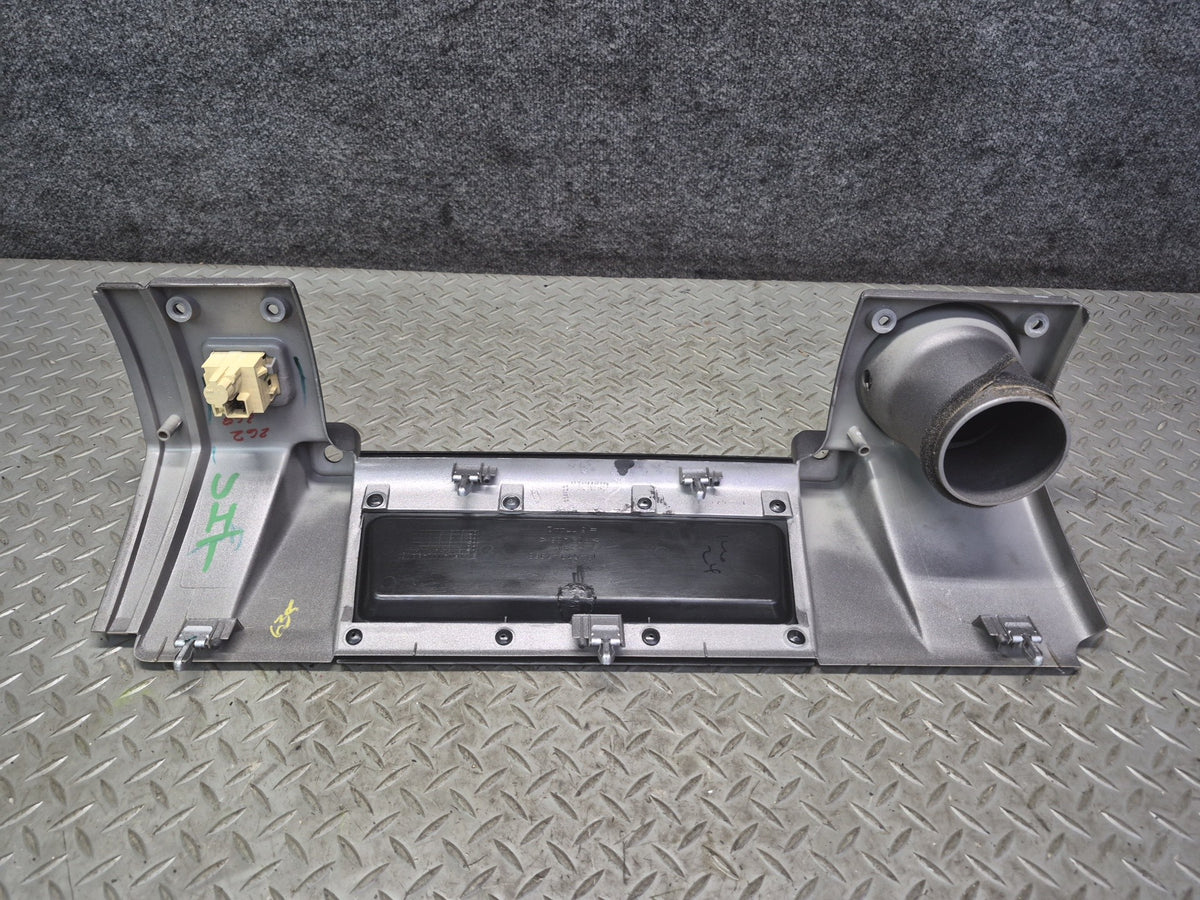2003-2007 Hummer H2 Dash Front Right Trim Cover Panel w Air Vent 15177442