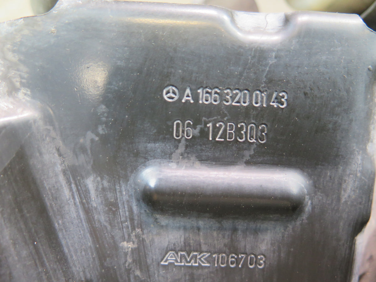 2012-2015 Mercedes X166 W166 Ml-class Air Ride Suspension Compressor Pump