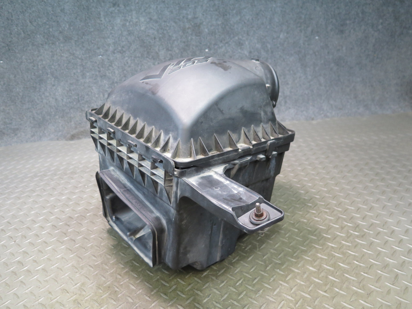 05-06 Dodge RAM SRT10 DR Air Intake Cleaner Filter Box Assembly 05029459AD OEM