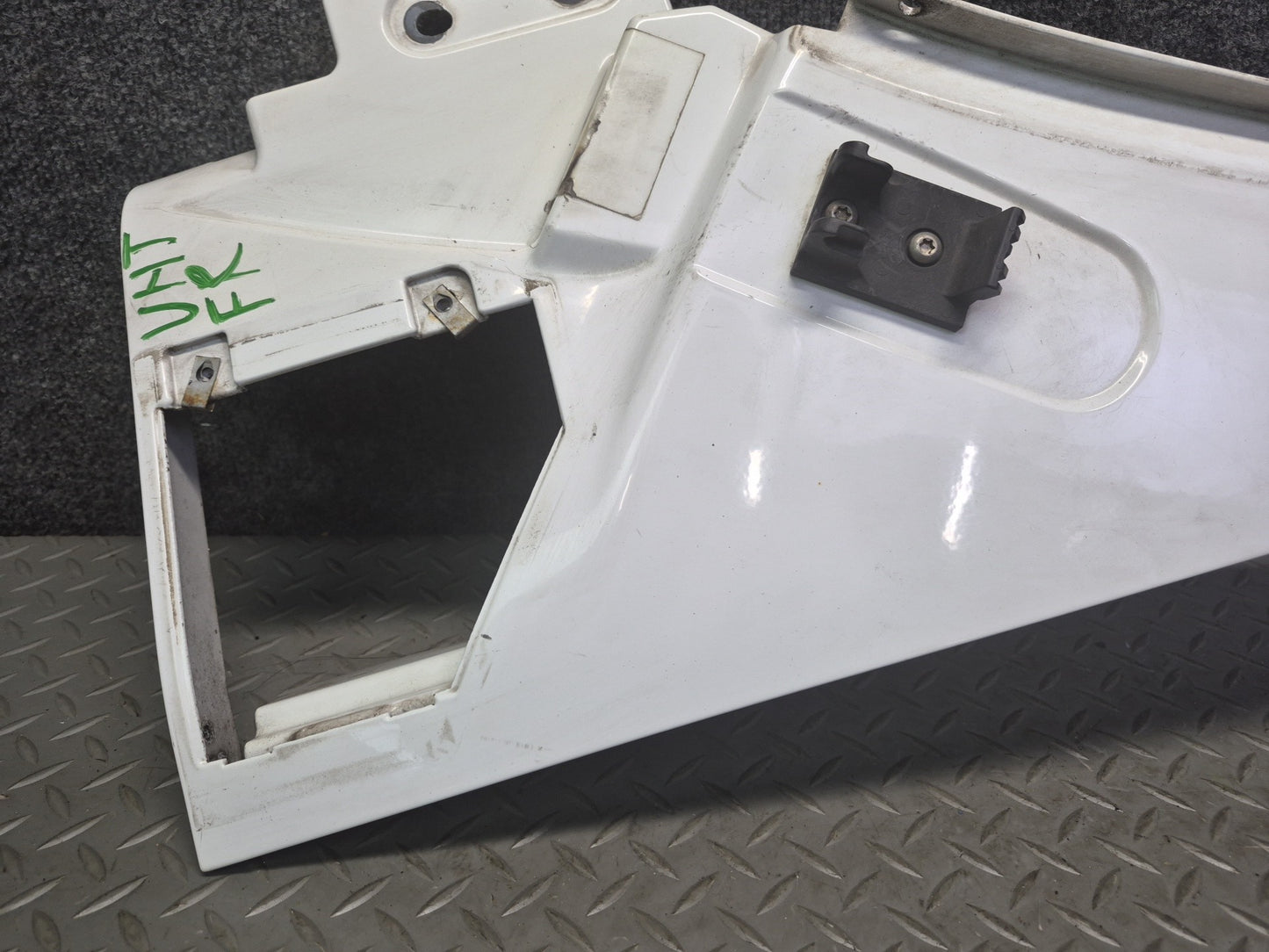 2003-2009 Hummer H2 Front Right Fender Shell Cover Panel Olympic White 15062998
