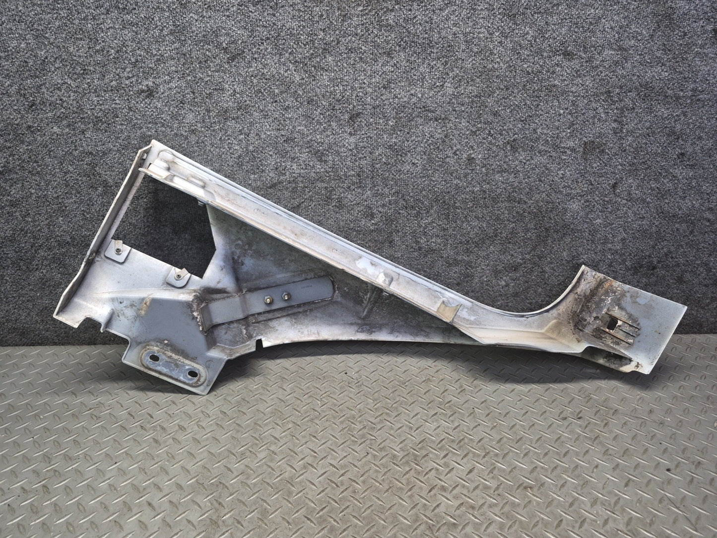 2003-2009 Hummer H2 Front Right Fender Shell Cover Panel Olympic White 15062998
