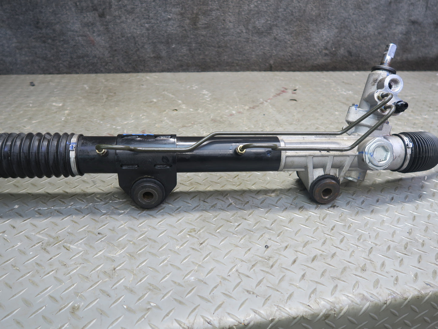 04-08 Dodge RAM 1500 DR 4x2 Power Steering Rack & Pinion OEM