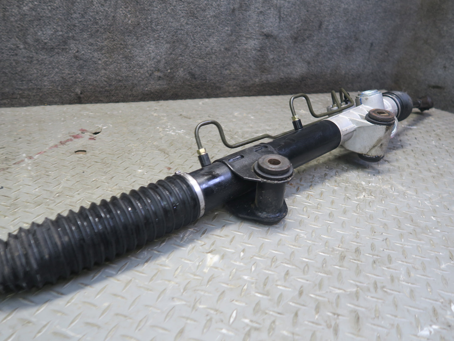04-08 Dodge RAM 1500 DR 4x2 Power Steering Rack & Pinion OEM