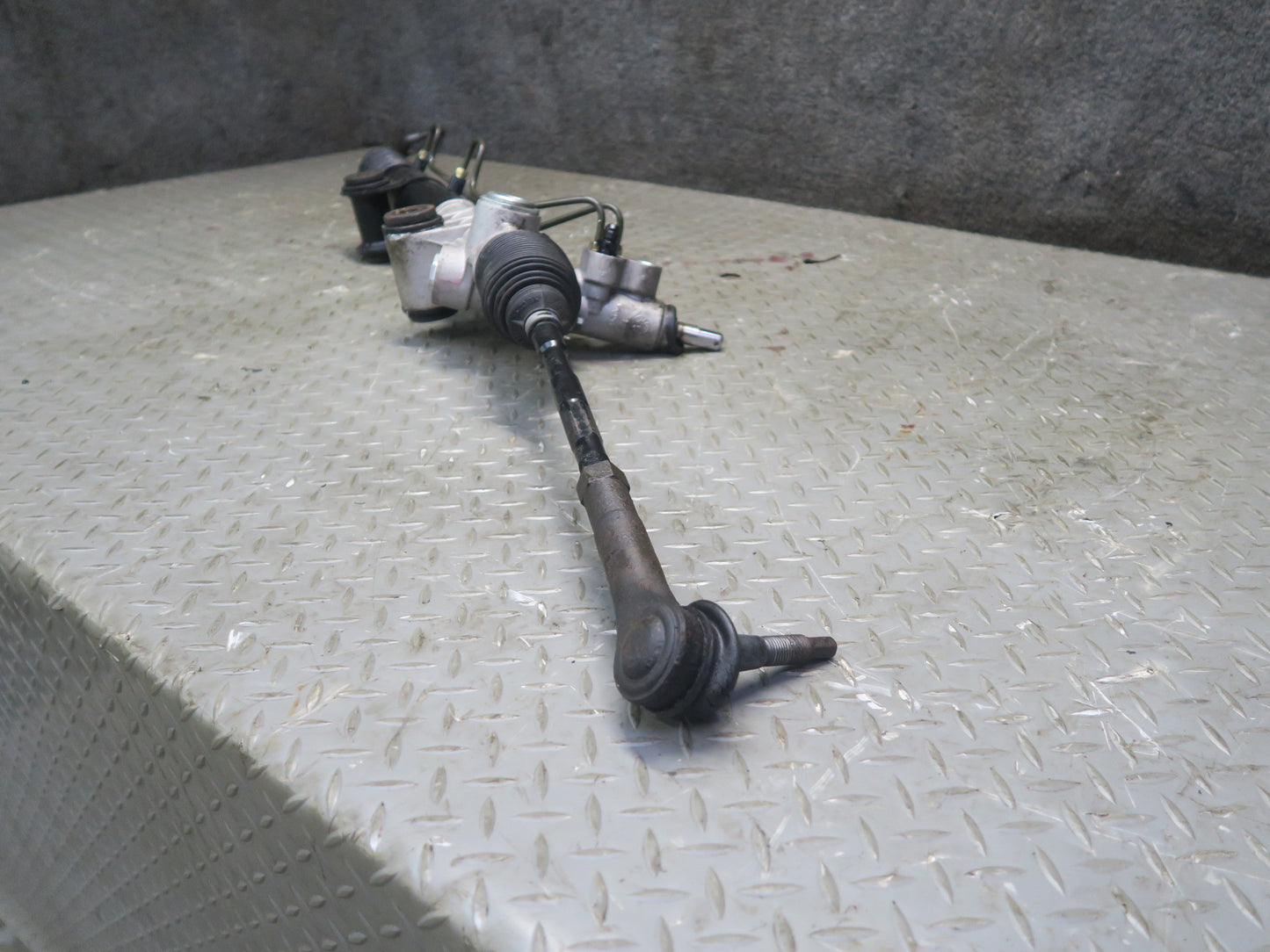 04-08 Dodge RAM 1500 DR 4x2 Power Steering Rack & Pinion OEM