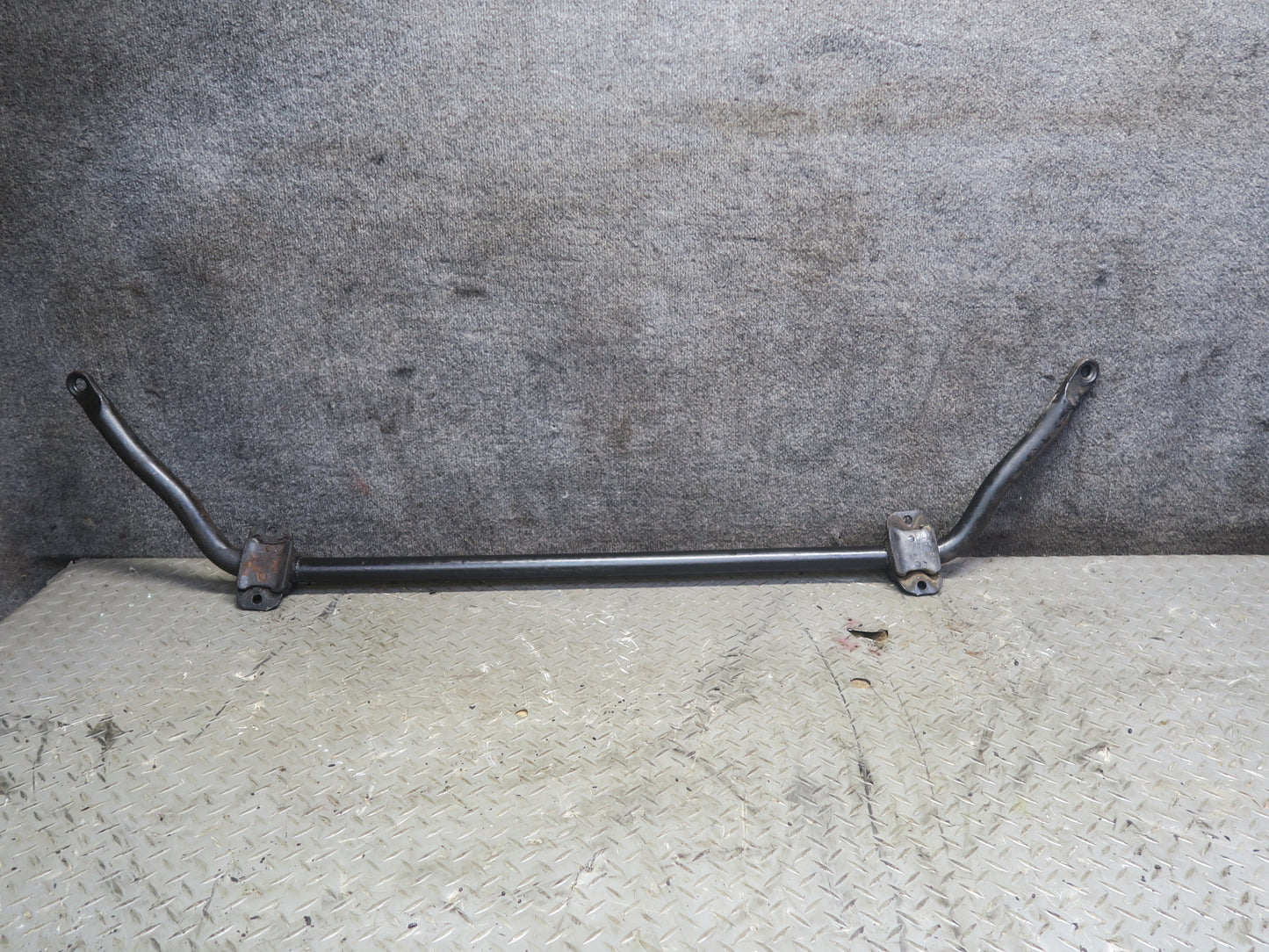 05-08 Dodge RAM Crew CAB 1500 DR 4x2 Front Anti Roll Sway Bar Stabilizer