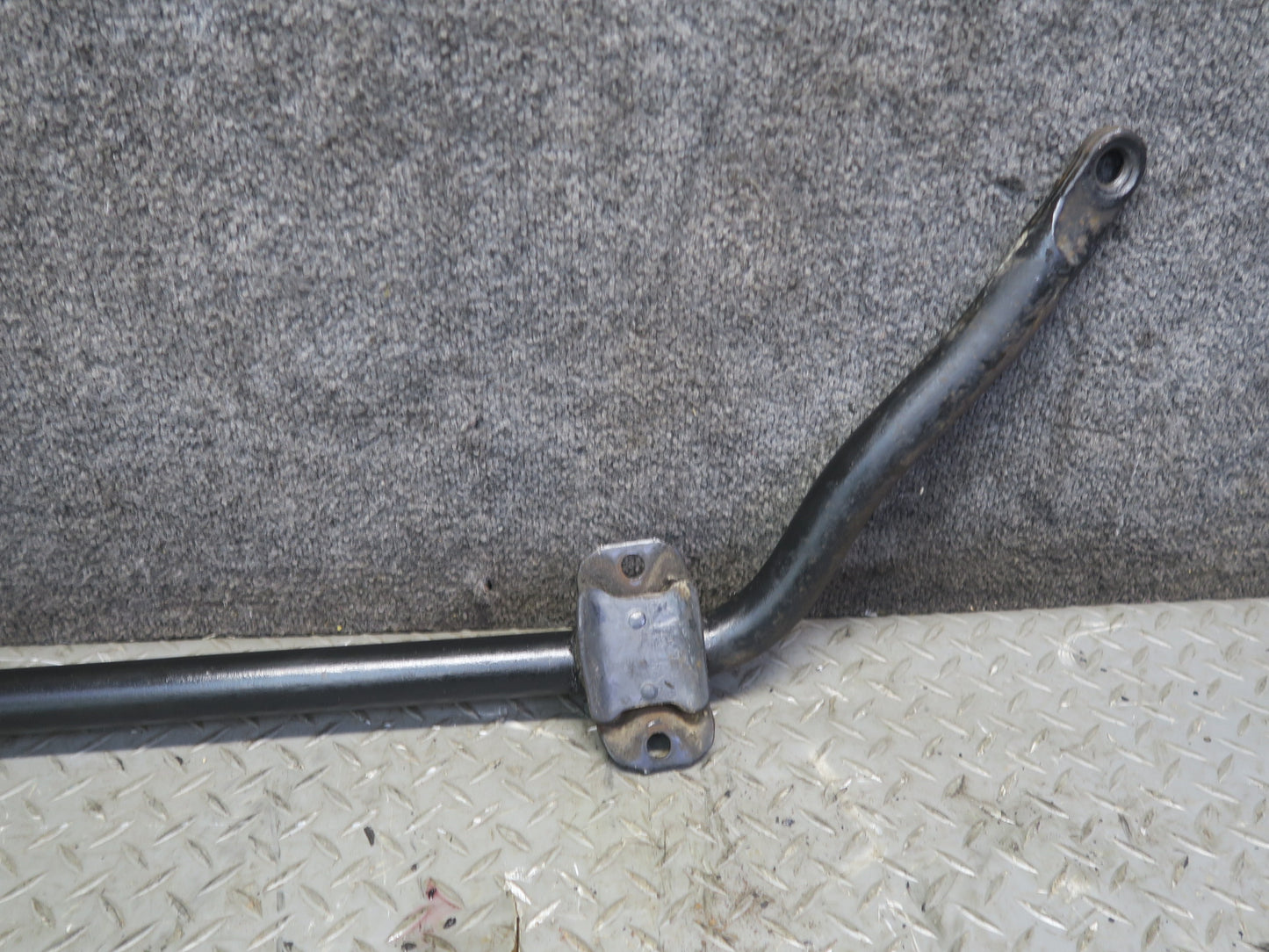 05-08 Dodge RAM Crew CAB 1500 DR 4x2 Front Anti Roll Sway Bar Stabilizer