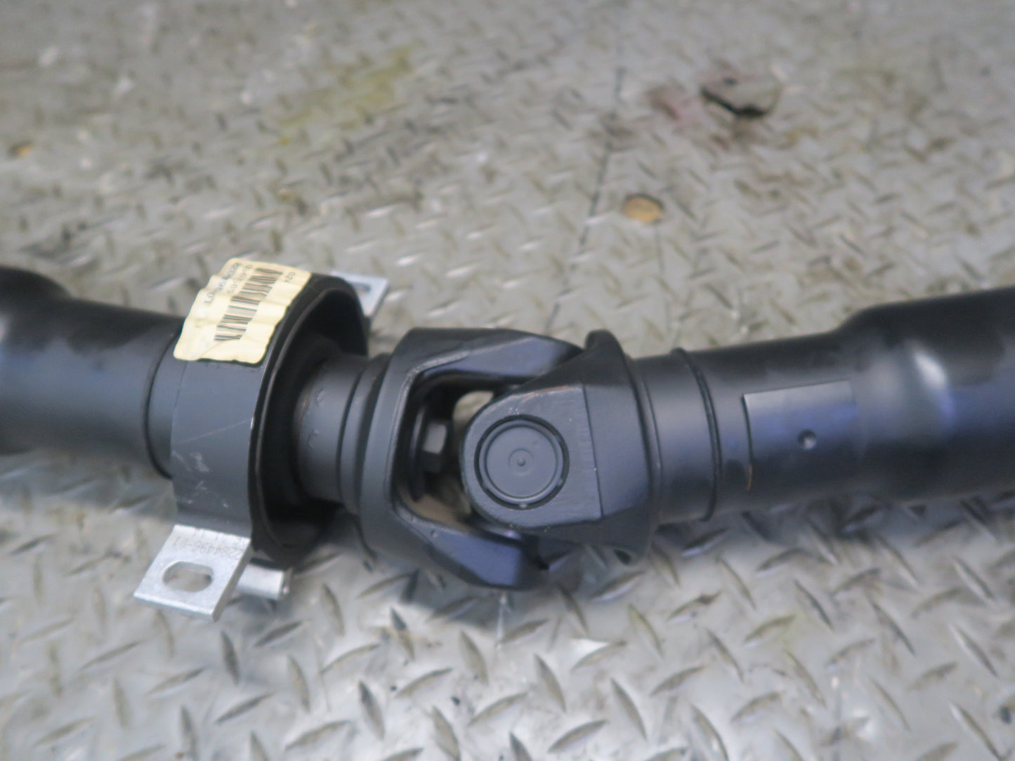 2012-2016 BMW F10 M5 M/T DCT Rear Driveshaft Drive Shaft 2284490