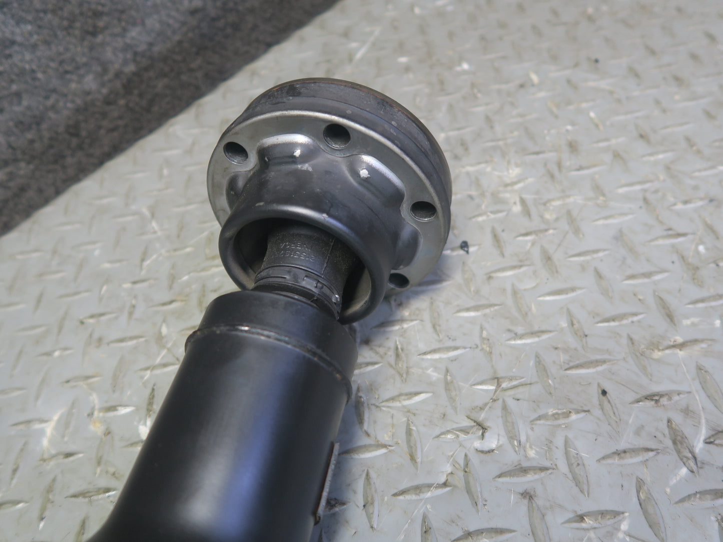 2012-2016 BMW F10 M5 M/T DCT Rear Driveshaft Drive Shaft 2284490