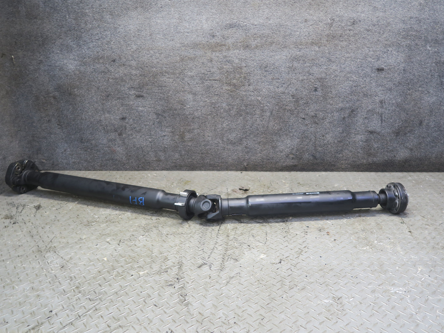 2012-2016 BMW F10 M5 M/T DCT Rear Driveshaft Drive Shaft 2284490