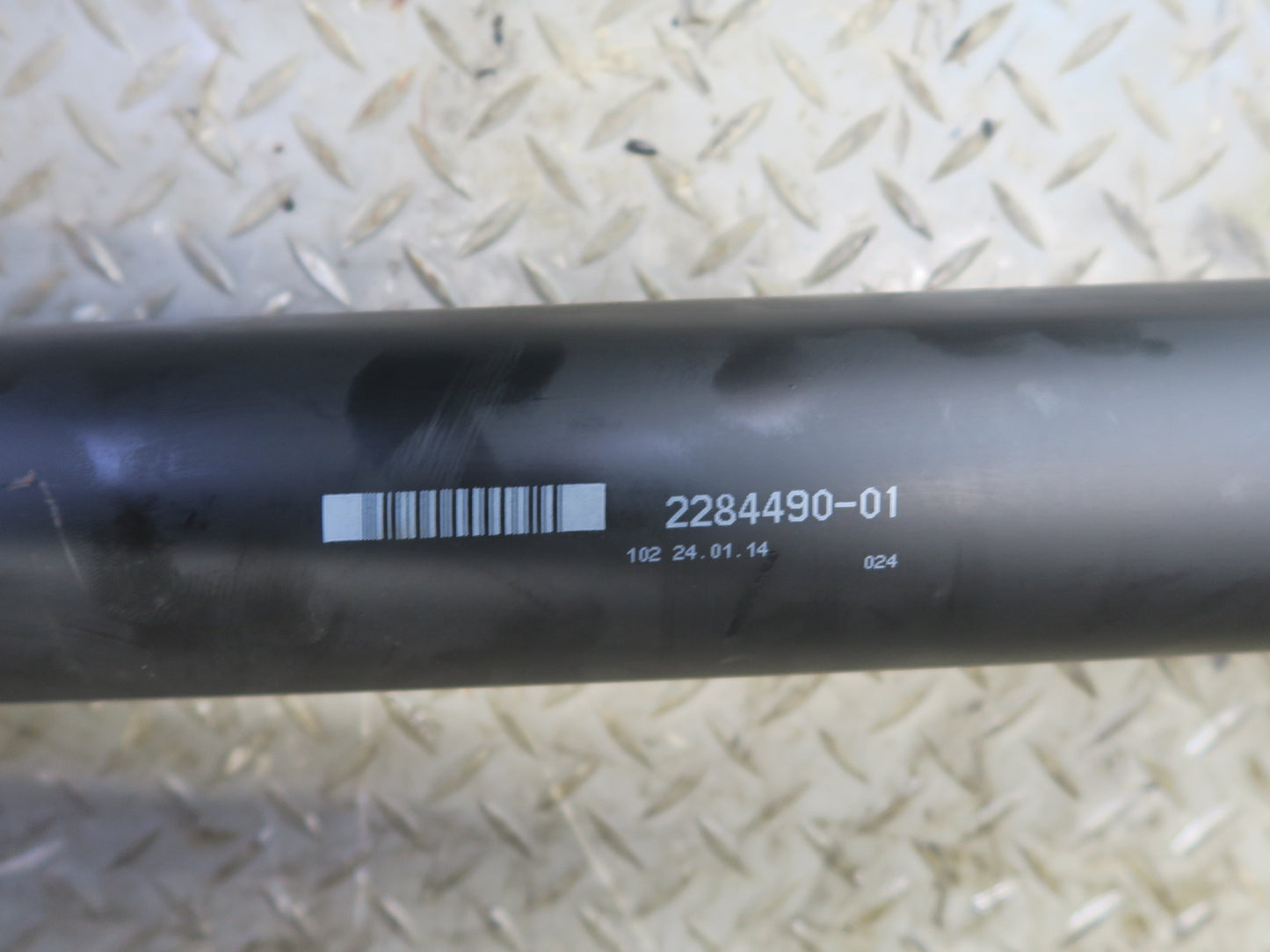 2012-2016 BMW F10 M5 M/T DCT Rear Driveshaft Drive Shaft 2284490